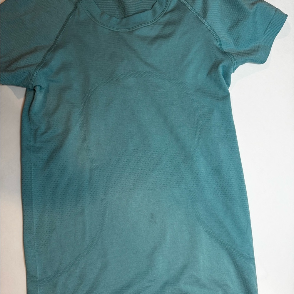 SOLD Lululemon Swiftly Tee